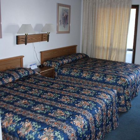 Viking Jr. Motel Saint Peter Bagian luar foto