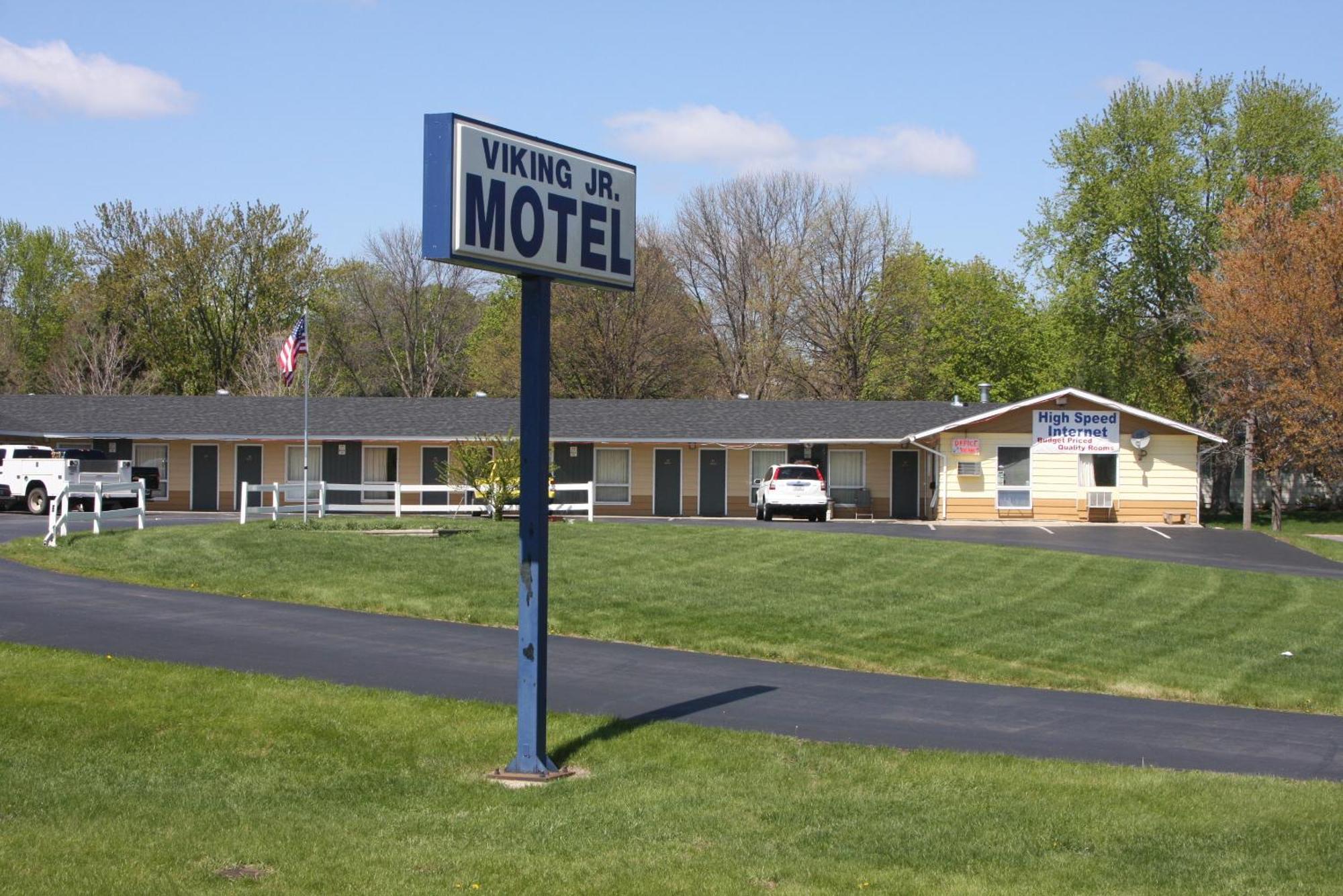 Viking Jr. Motel Saint Peter Bagian luar foto