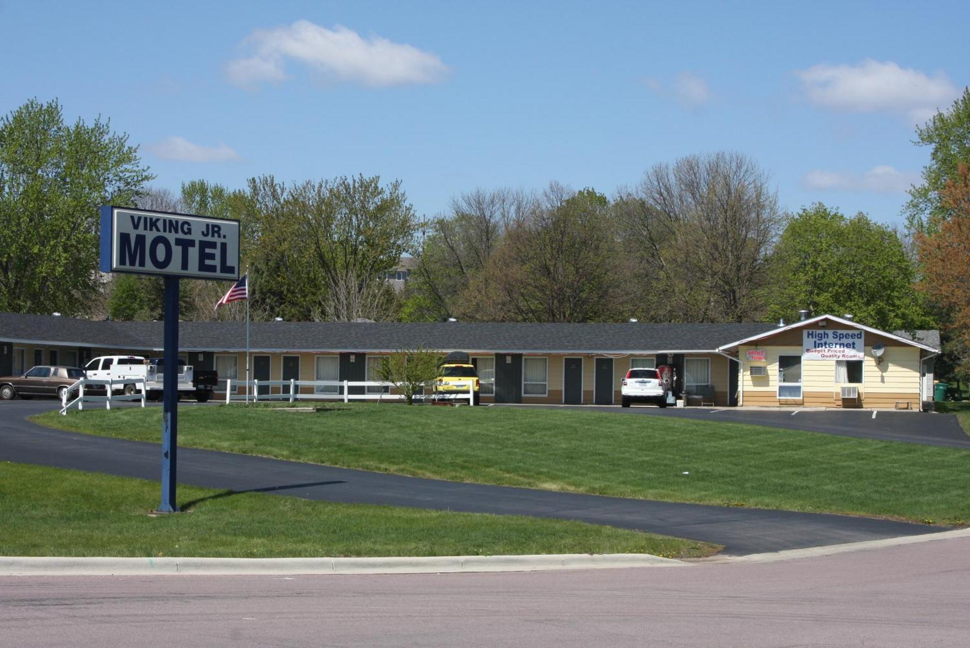Viking Jr. Motel Saint Peter Bagian luar foto